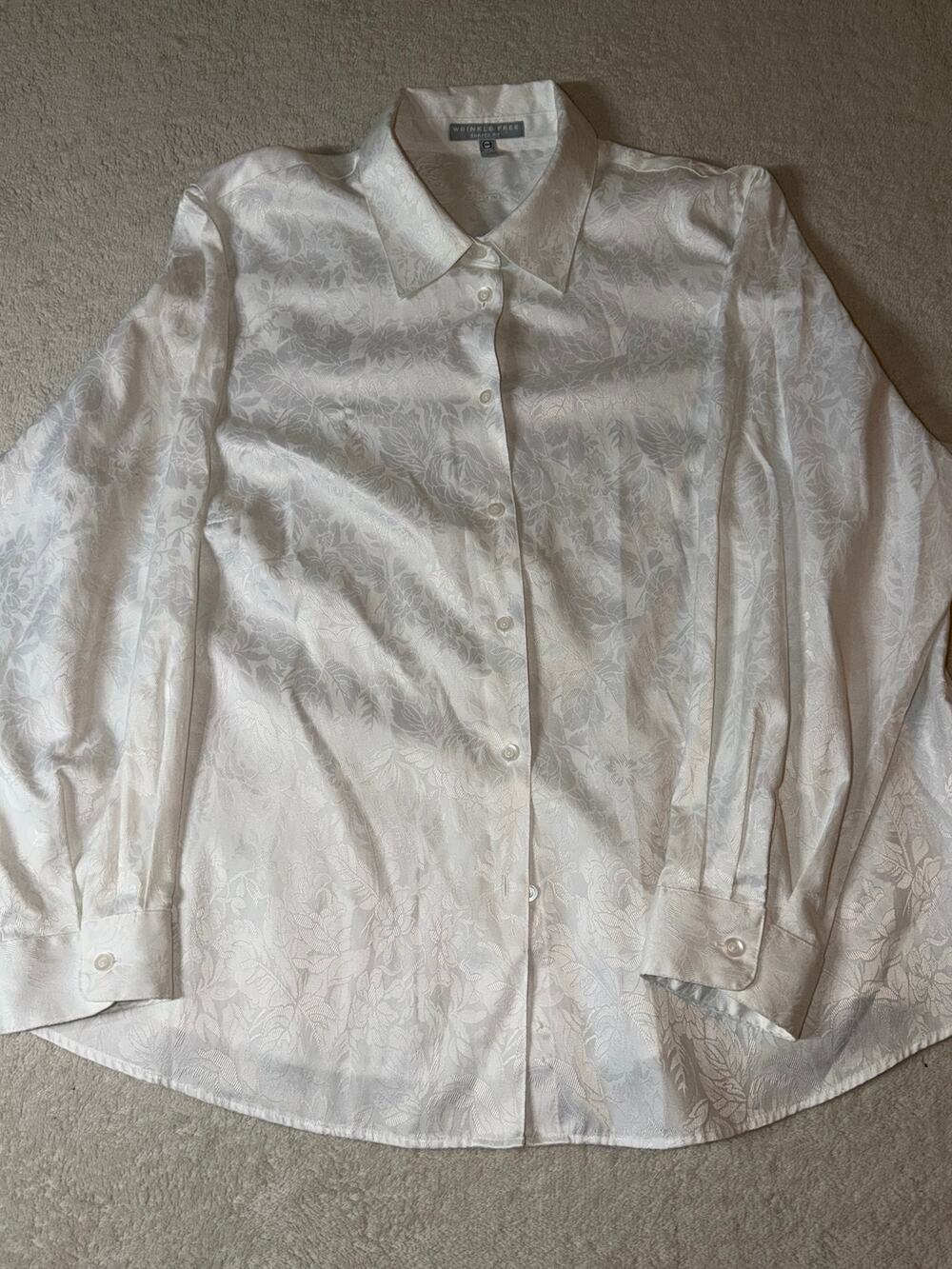 Foxcroft Wrinkle-Free Shaped Fit Button Up, LS Floral White, Women's Size 20